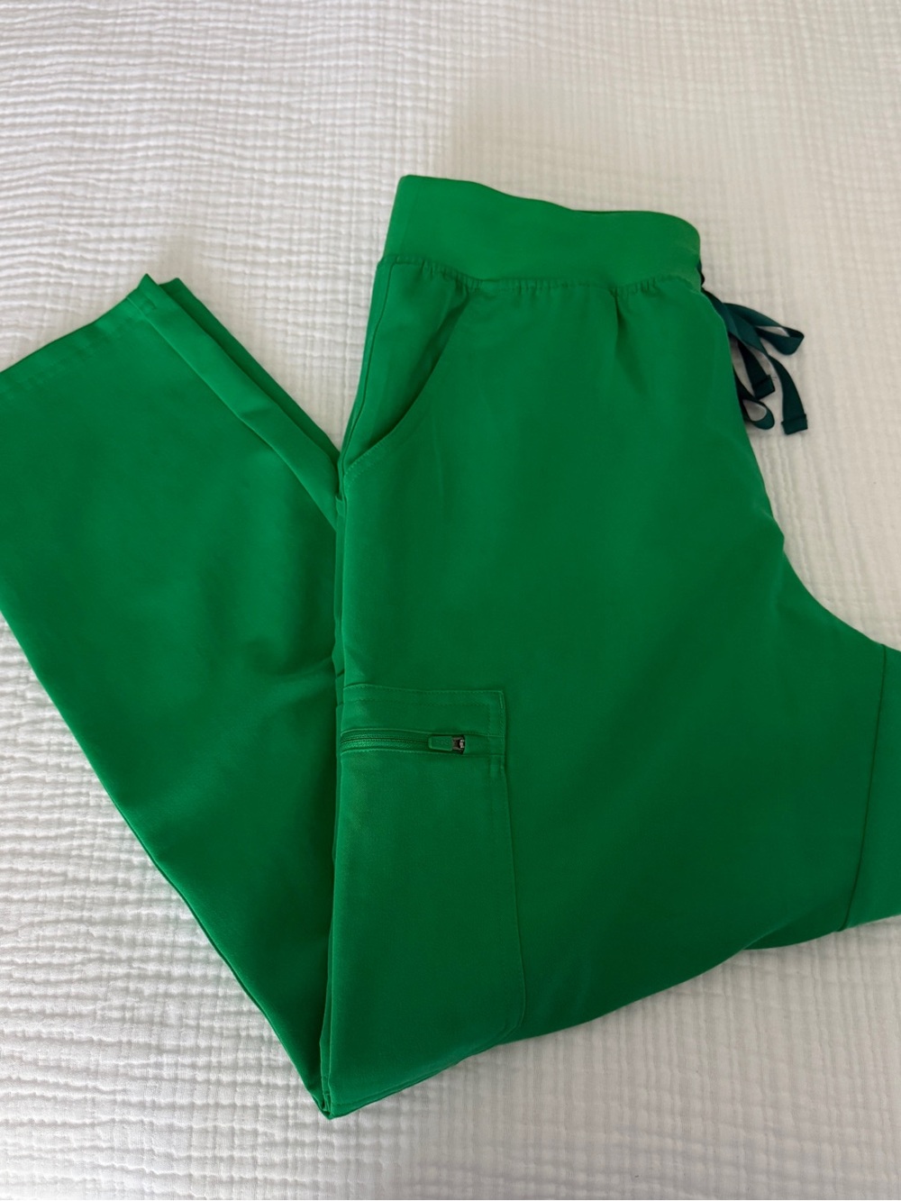 LIMITED EDITION FIGS Womens Yola Emerald Green Scrub Pants